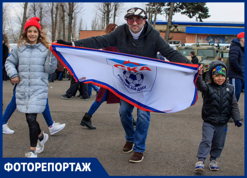 Полевая кухня, военная техника и возвращение на родное поле: рассказываем, как прошло открытие стадиона «СКА» 