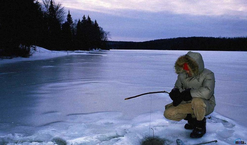 ДПЧС: Несмотря на морозы от зимней рыбалки лучше воздержаться 