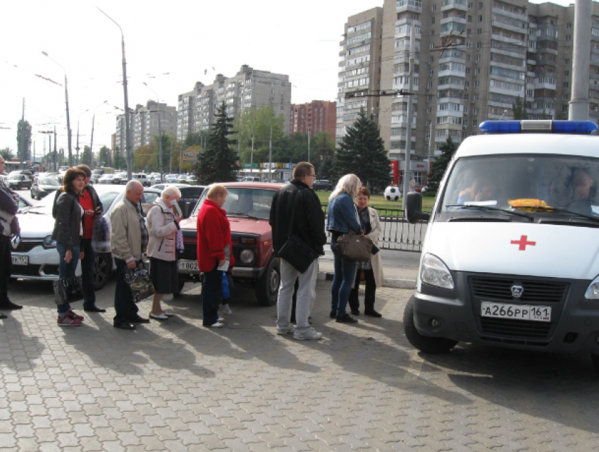 Более трехсот ростовчан пришли в мобильные пункты за прививками в минувшие выходные 