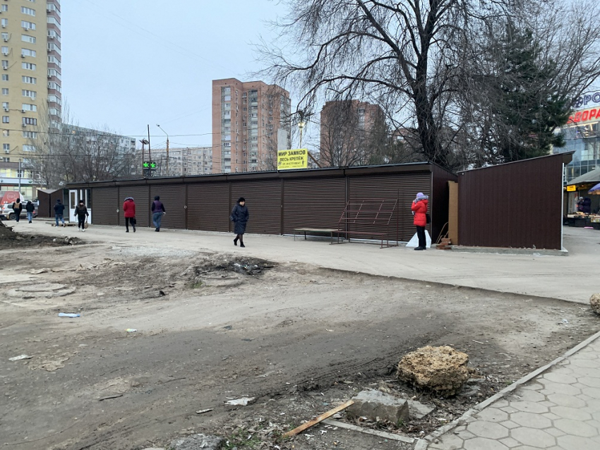 Возле «Шайбы» в Ростове снесли незаконные киоски