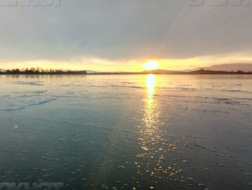 Из троих выжил только один: трагедия на льду водохранилища в Ростовской области