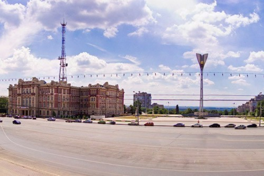 В Ростове из-за фестиваля «Bridge of arts» перекроют движение по Театральной площади 
