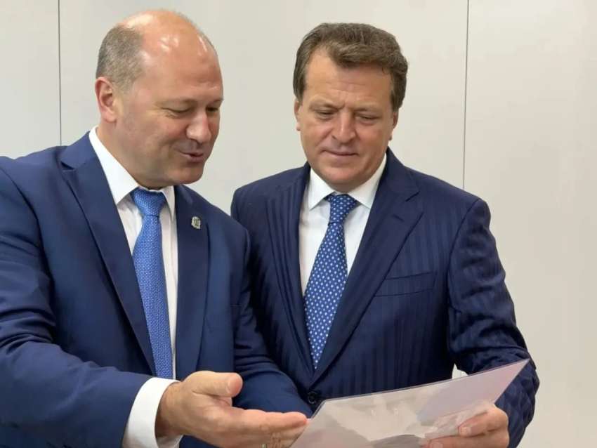 Глава Ростова Александр Скрябин совершил рабочую поездку в Казань