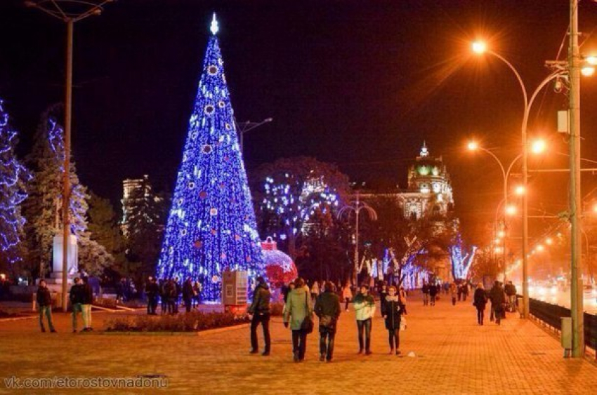 Для всех ростовчан состоится торжественное открытие главной елки города