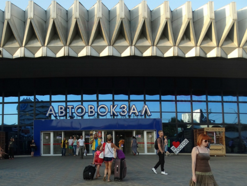 Многомиллионные долги главного автовокзала Ростова привели к отмене четырех маршрутов