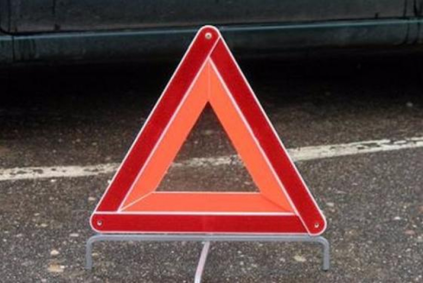 В Таганроге в ДТП с автобусом пострадал мужчина