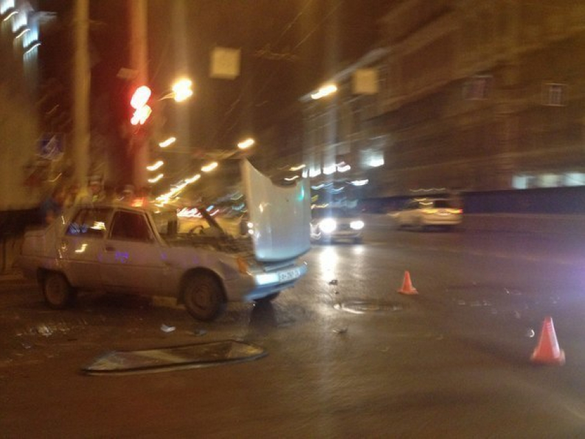 В центре Ростова по вине пьяного водителя произошло ДТП