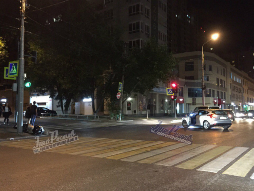 Молодой мопедист попал в реанимацию после жесткого столкновения с иномаркой в Ростове