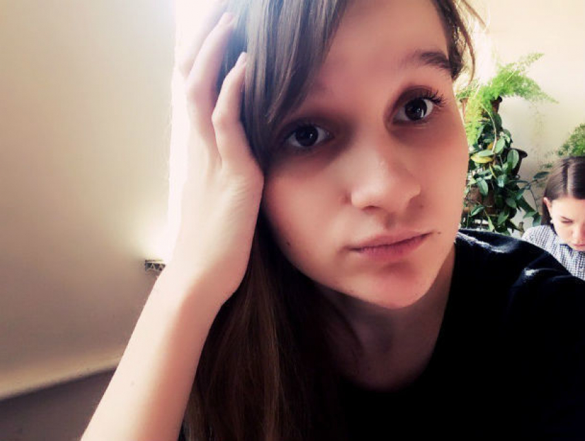 16-летняя красавица Мария пропала по дороге из школы домой в Ростове