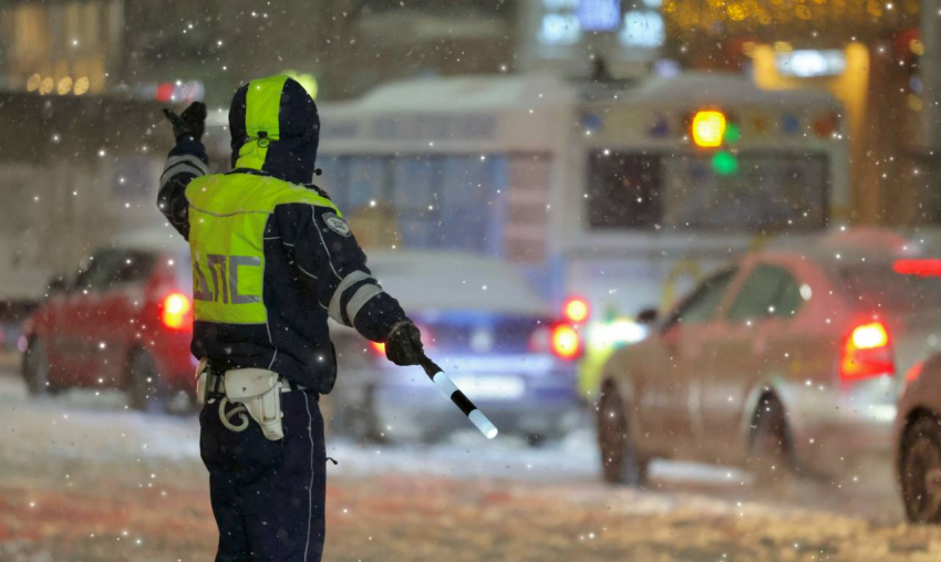 На М-4 «Дон» образовалась огромная пробка в 10 км 