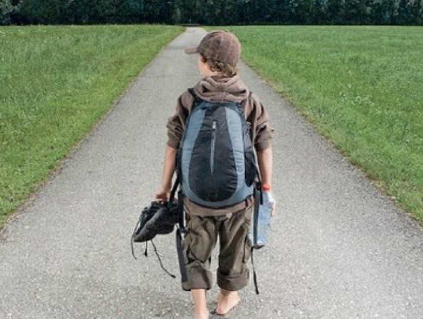 Пропавшего в Ростове 15-летнего мальчика поймали поздней ночью на улице Санкт-Петербурга