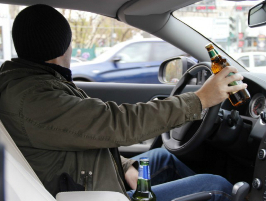 Любителя пьяной езды без прав наказали в Ростовской области