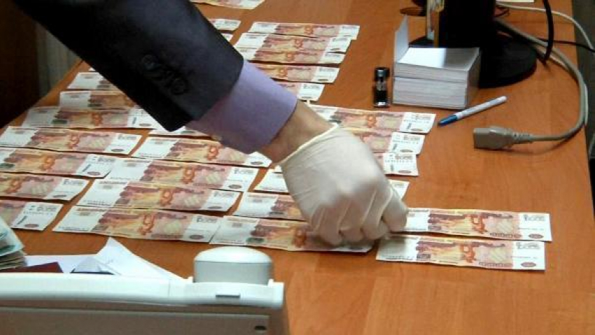 В Ростове полицейский потребовал за свою работу 160 тысяч