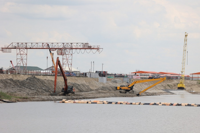 Владимир Путин запустил первый этап Багаевского гидроузла на Дону