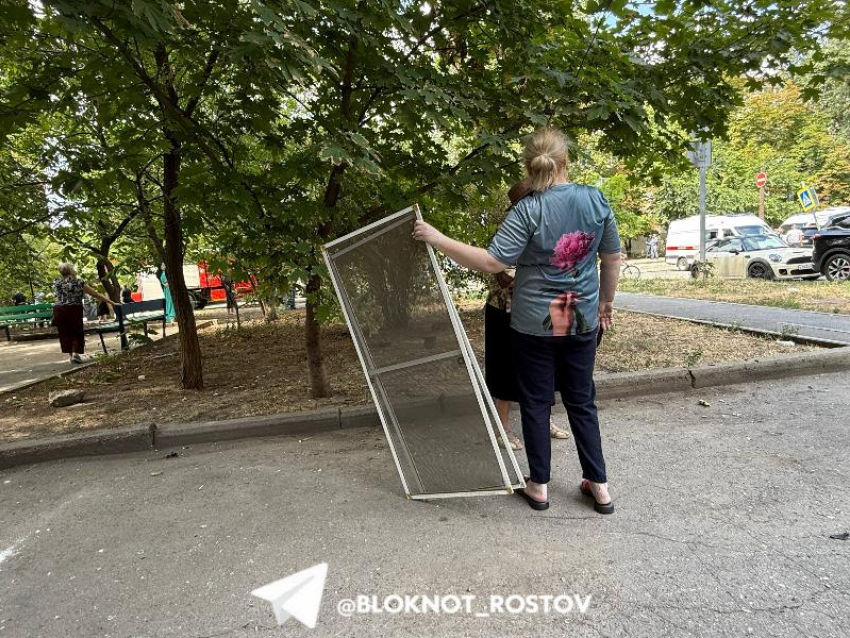 Число пострадавших домов после атаки БПЛА в Ростове увеличилось до 33