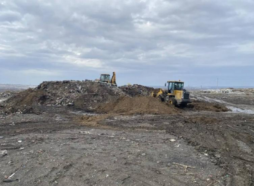 Полигон ТБО потушили в Каменске-Шахтинском