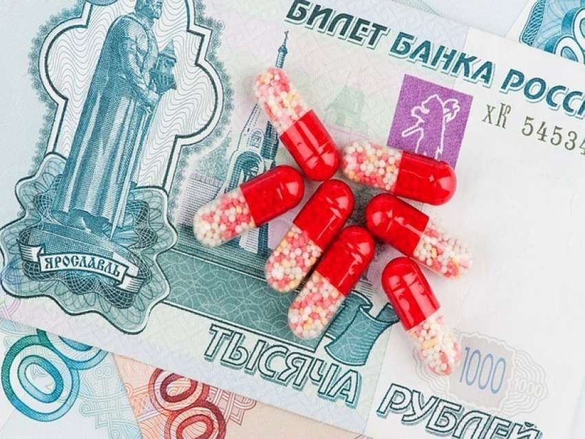 Дерзкий директор аптеки в Ростове продавал сумками наркоманам сильнодействующие препараты