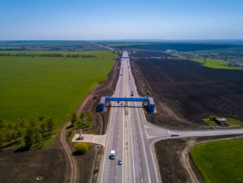 Семь километров федеральной трассы отремонтировали на границе Украины и Ростовской области 