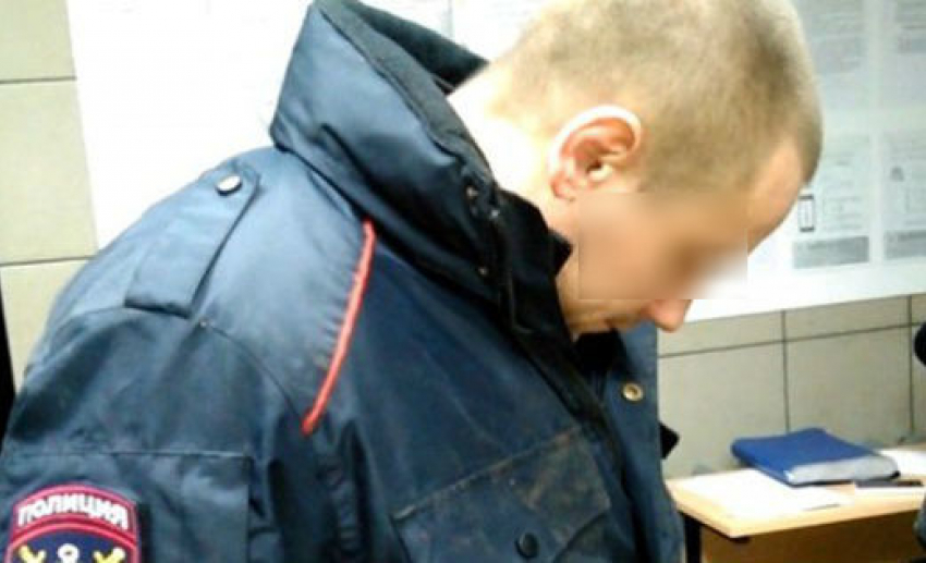 Мужчина в полицейской форме торговал наркотиками в Ростове