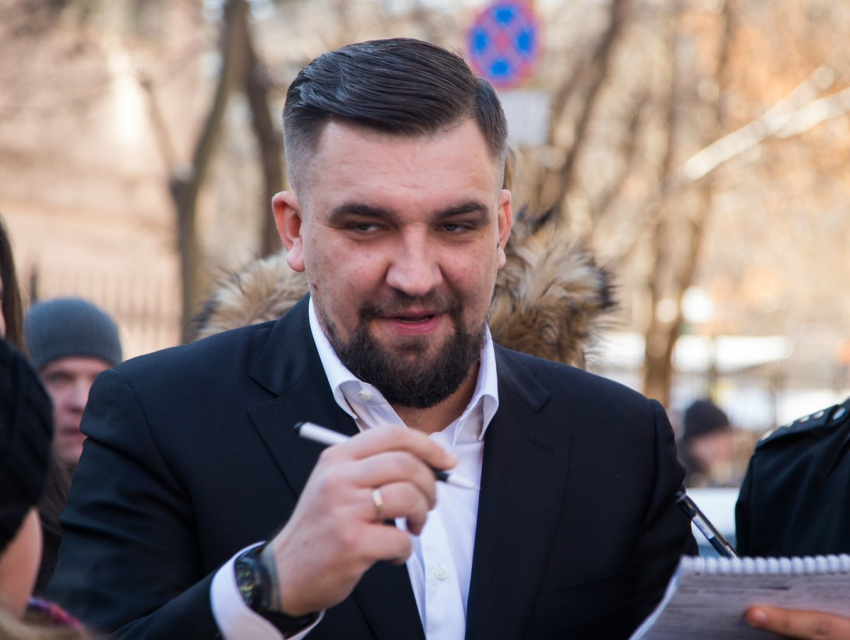 Шнур и ростовчанин Баста огорчили своим присутствием на шоу «Голос» сотрудников РПЦ