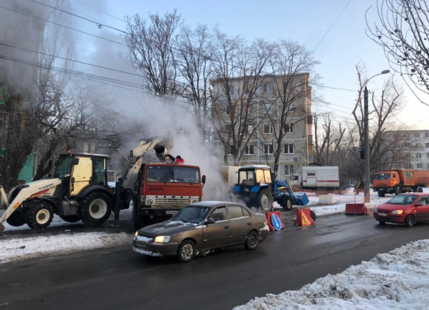 В Ростове 800 человек остались без отопления после аварии на теплосети 