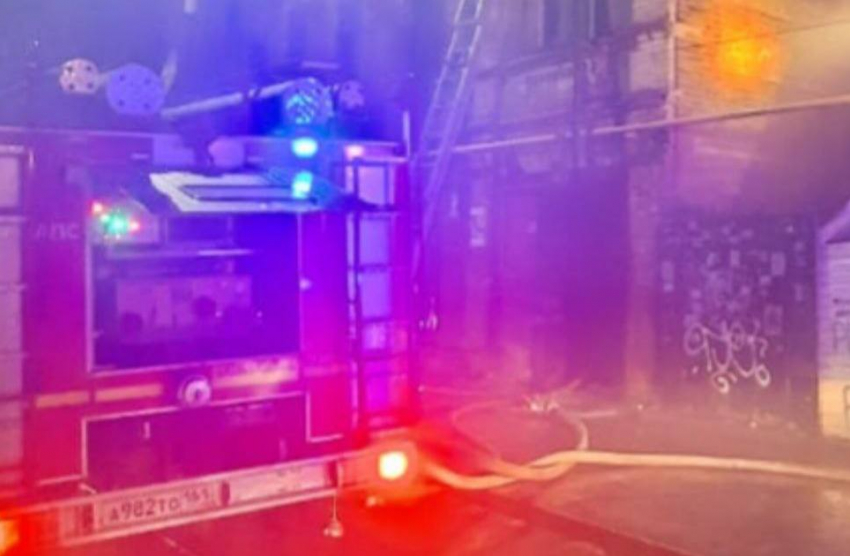 Стена высотного дома разрушилась в Батайске из-за атаки БПЛА, жильцов эвакуируют  