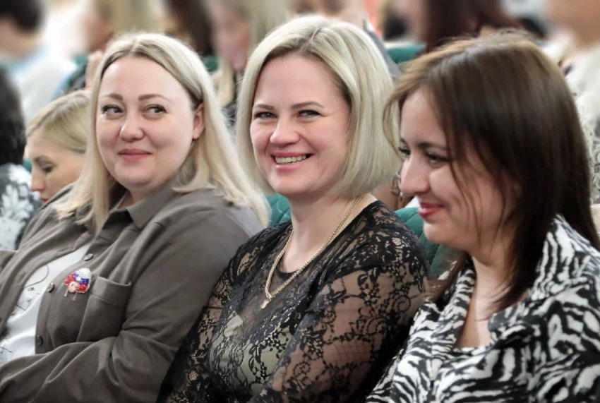 Для жен и матерей мобилизованных из Ростова-на-Дону показали спектакль «Любовь и голуби»