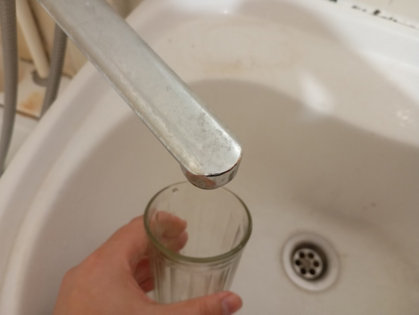 Без воды на сутки останется часть Западного в Ростове