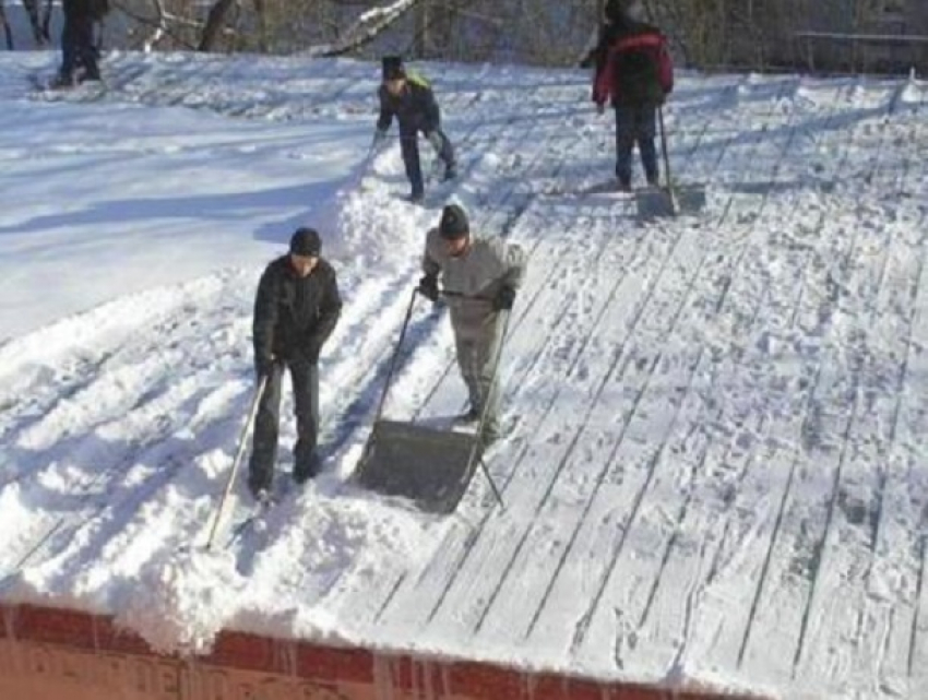 Штрафы за плохую очистку снега получили 30 собственников помещений в Новочеркасске 