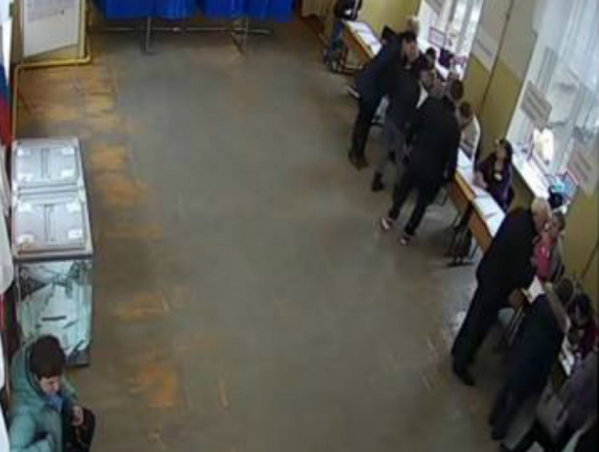 Женщина пришла голосовать и умерла на избирательном участке в Ростовской области