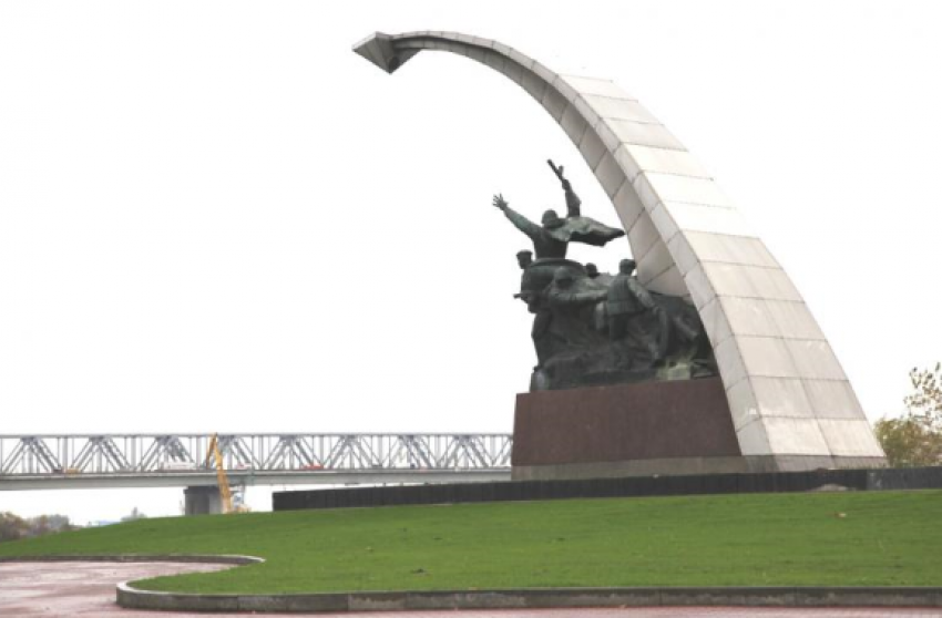 Реконструкция мемориала в Кумженской роще Ростова продолжается 