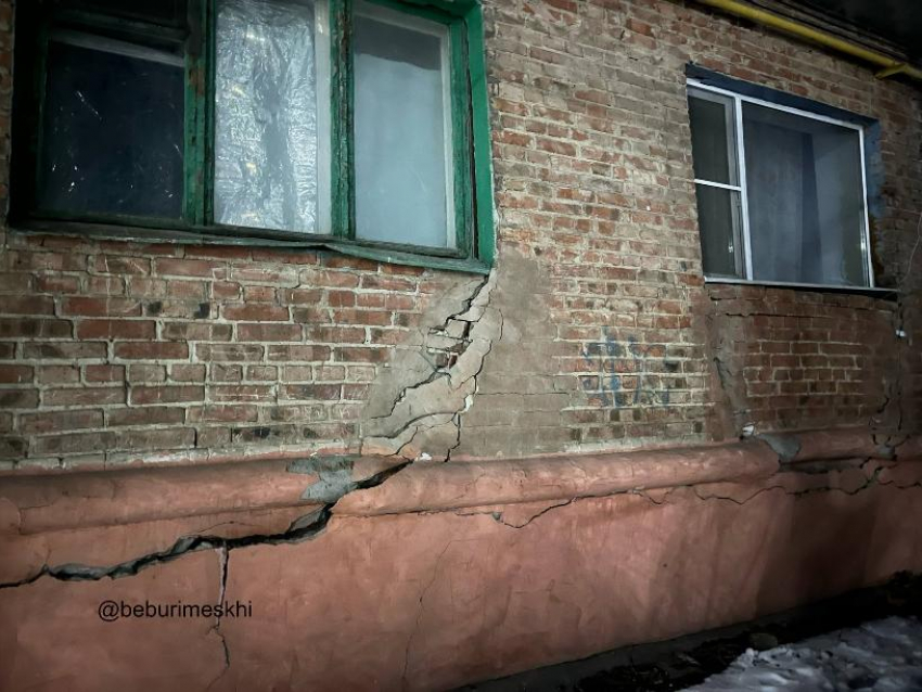 Из-за угрозы обрушения в Ростове начинают расселение дома на Козлова 