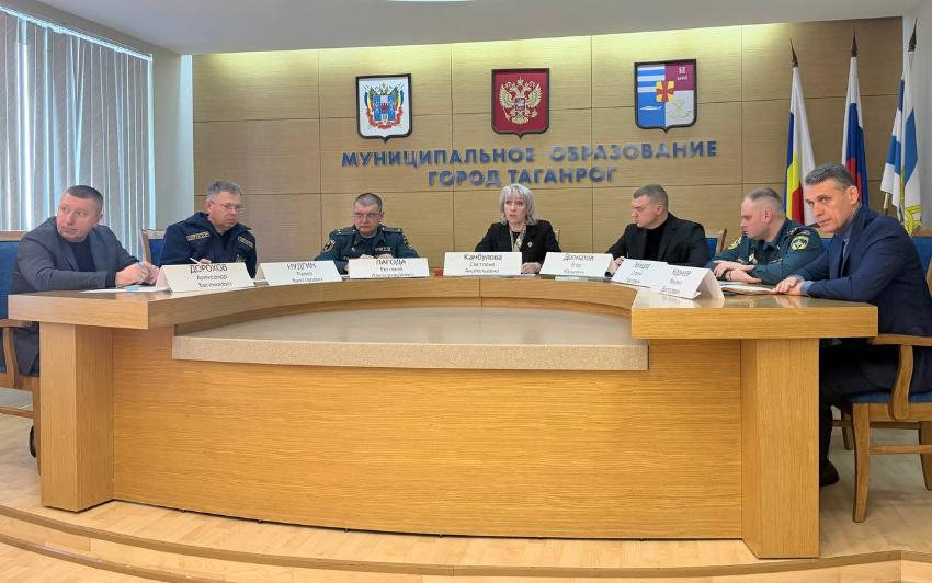 В Таганроге заработал штаб по ликвидации последствий ночной атаки