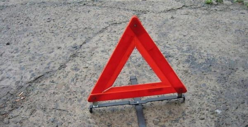 На трассе в Ростовской области бомжа сбили насмерть
