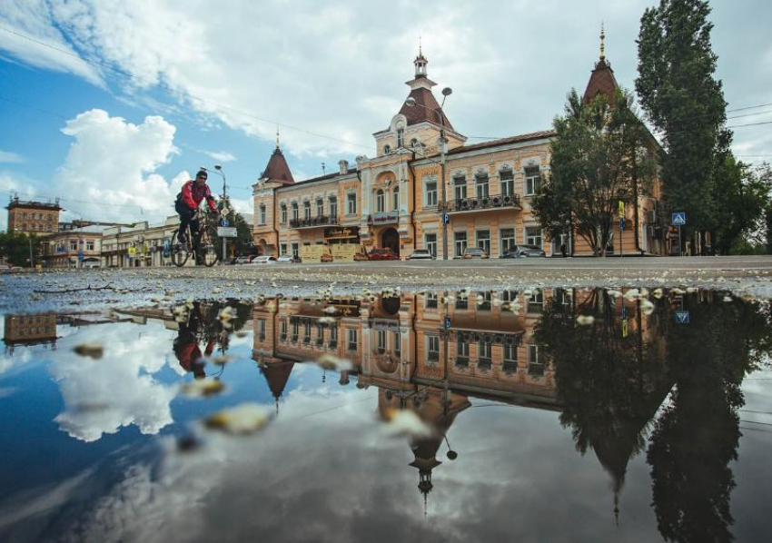 В четверг в Ростове ожидается сильный ветер до 17 метров в секунду