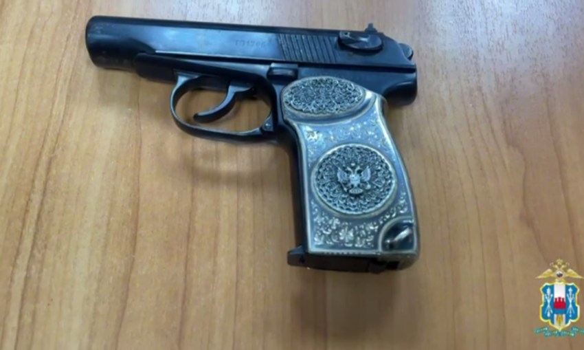 Молодой парень устроил стрельбу возле ночного клуба в Ростове из-за девушки