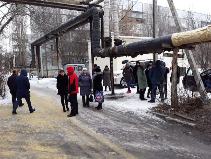 "Взрыв неустановленного характера": Газпром прокомментировал ЧП в Шахтах