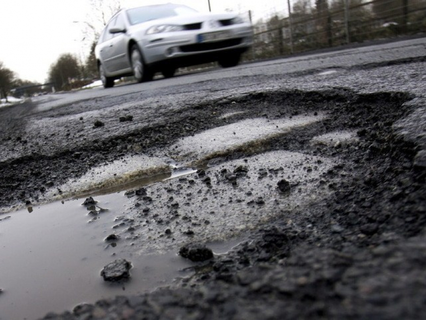 В Ростовской области начальника дорожно-транспортного управления оштрафовали за плохие дороги