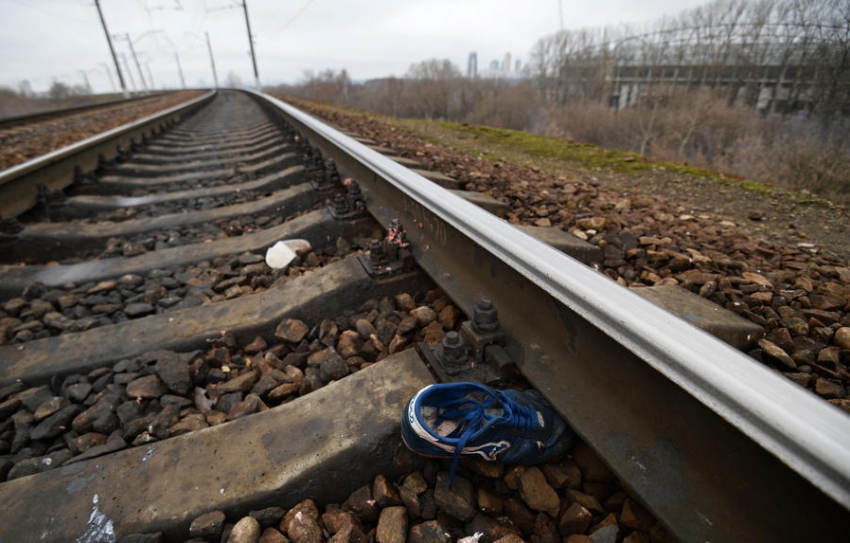В Ростовской области 23-летнего парня насмерть сбил поезд