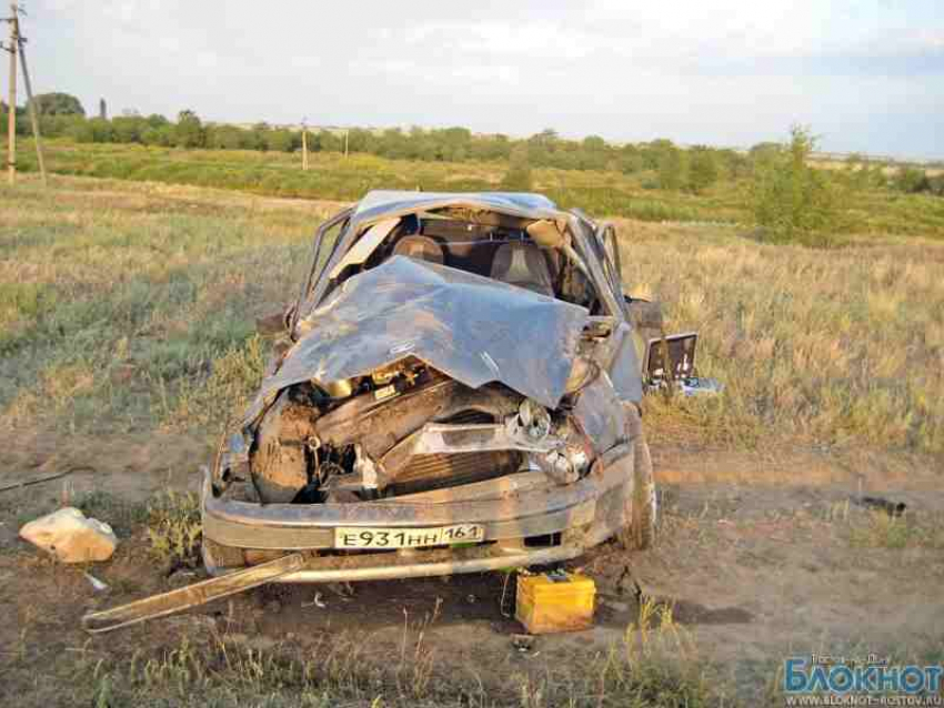 Локомотив столкнулся с автобусом в Ростове: 1 пострадавший