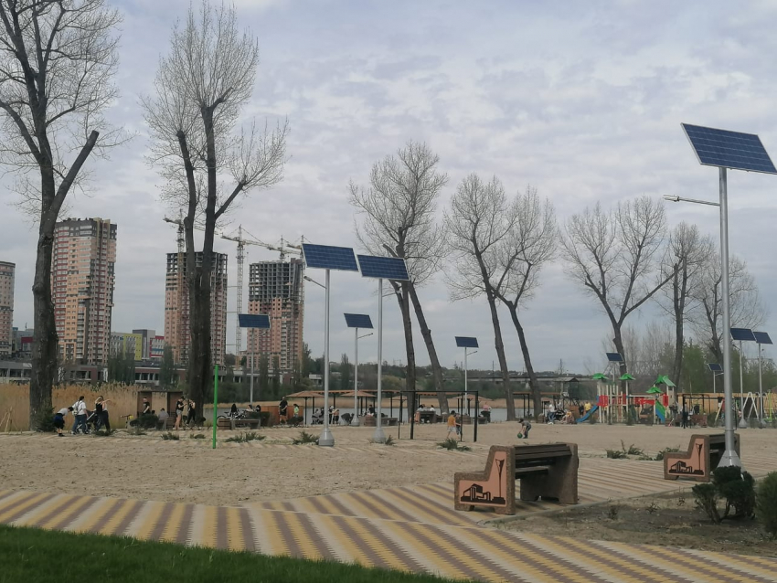На Зеленом острове в Ростове после благоустройства открыли пляж и парк