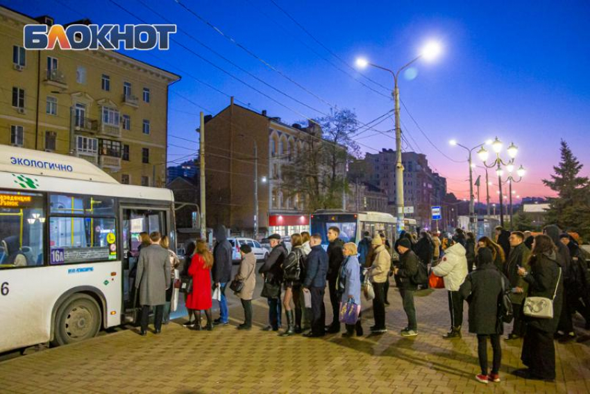 Слюсарь подтвердил планы на подписание брутто-контрактов, но с СНТ