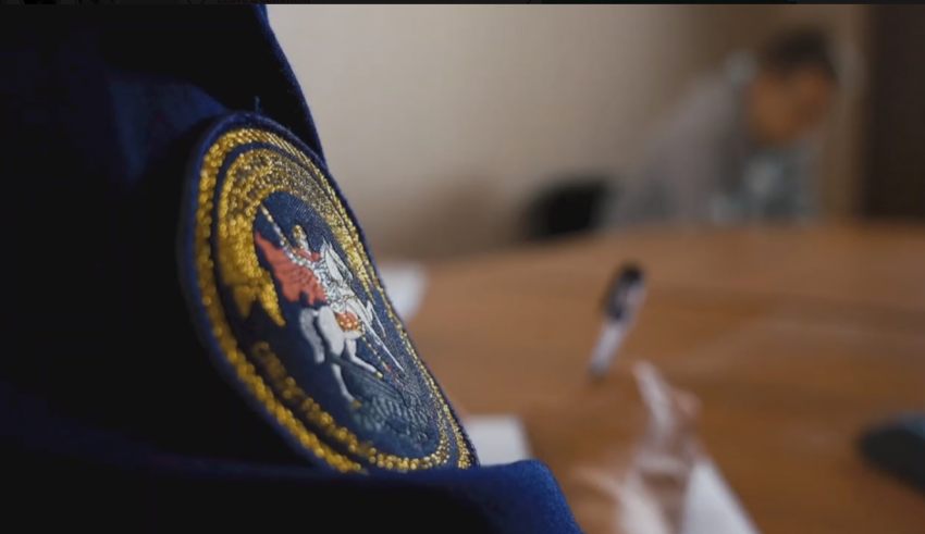 Мужчина зарезал 19-летнего парня насмерть в Ростовской области 