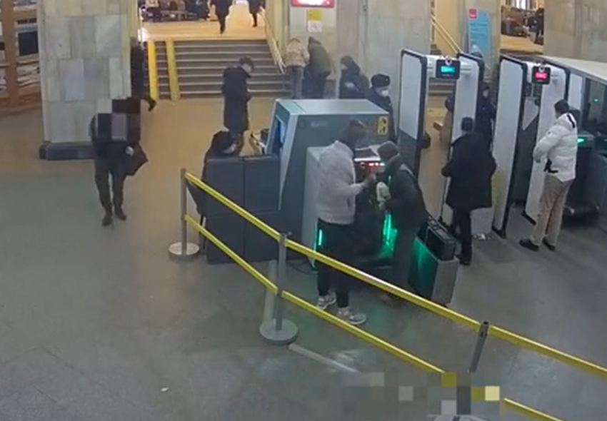 Зазевавшегося дончанина обокрал ушлый петербуржец на Московском вокзале