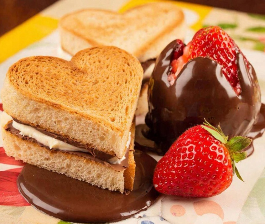 Что приготовить быстро и вкусно на 8 Марта для любимой женщины 