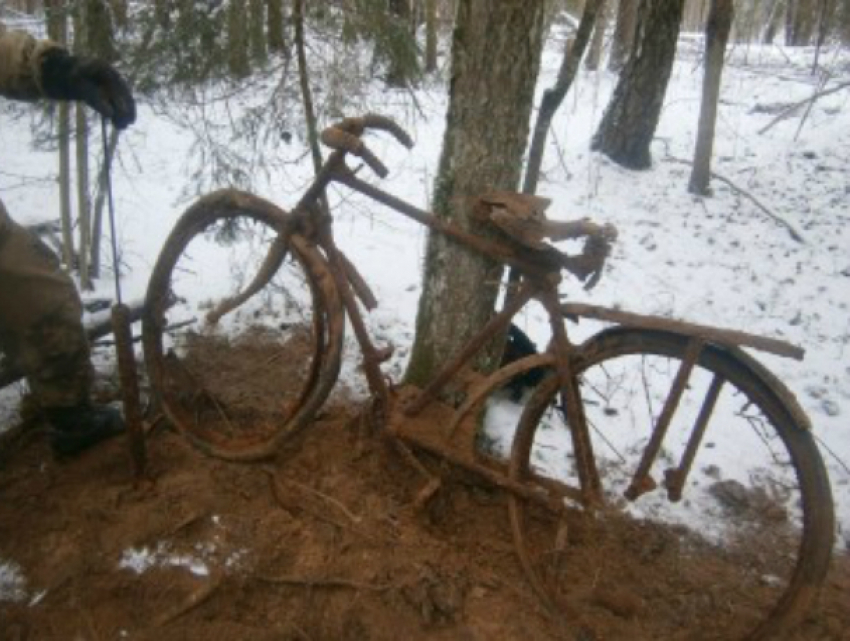 Брошенный фашистом на поле сражения велосипед обнаружили под Ростовом