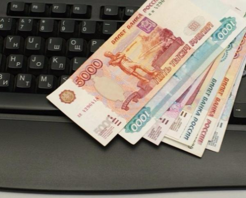 Директор донского колледжа за взятку должна выплатить штраф в 800 тысяч рублей