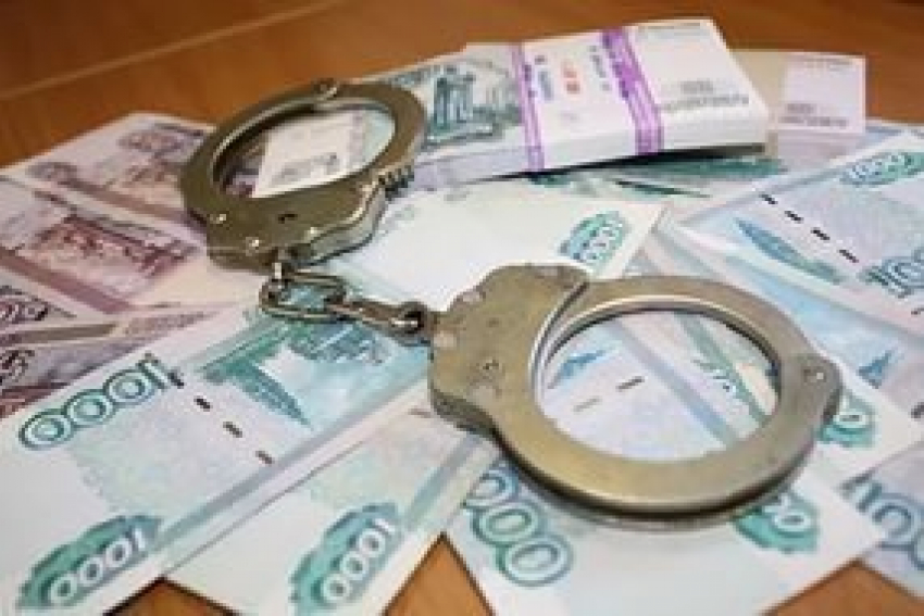 В Зерноградском районе экс-полицейский задержан за вымогательство миллиона рублей