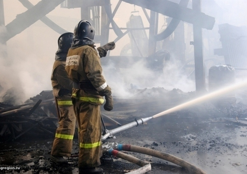 В Ростовской области на пожаре погибли трое маленьких мальчиков 