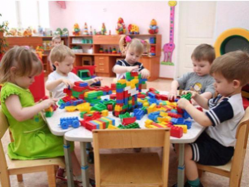 На покупку мебели и оборудования для частных  детских садиков предпринимателям Ростовской области выделят субсидии 